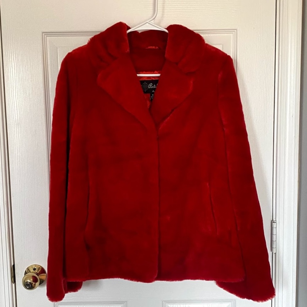 Red Fur Jacket - Picture 4 of 10